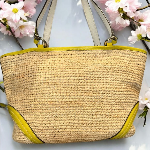 COACH Straw Pocket Tote •2012 #22904 Woven Raffia w/lime green leather - Picture 2 of 10